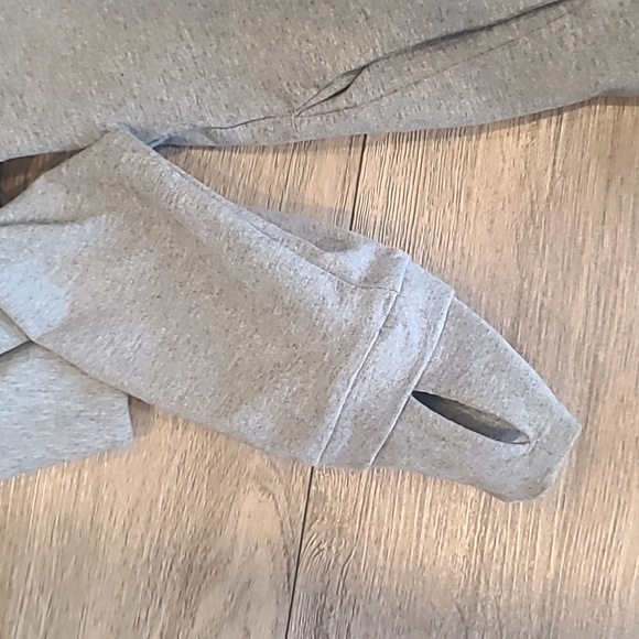 Lululemon Sway Cowl Neck Jacket sz 8 Grey, Side Zipper - Picture 3 of 13